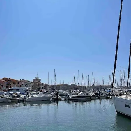 Beau Et Vaste T3 Proche Port Et Апартаменти